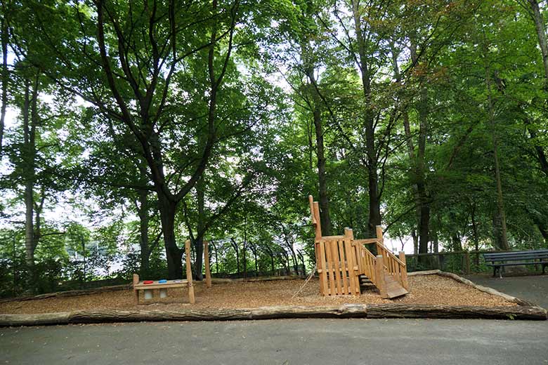 Neu gestaltete Spielfläche am 4. August 2021 neben dem großen Kinderspielplatz WupperDüne im Grünen Zoo Wuppertal