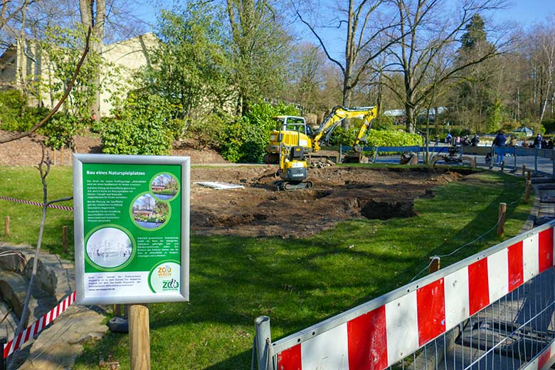 Baustelle für den Aralandia-Kinderspielplatz am 5. März 2022 im Zoologischen Garten Wuppertal