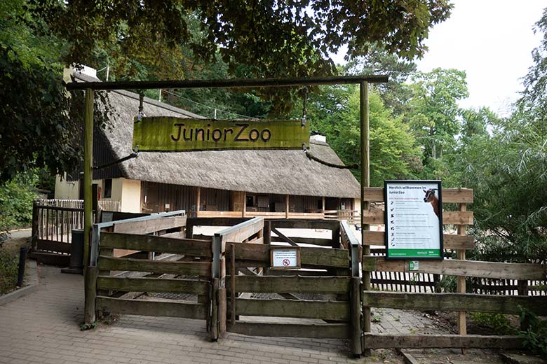 Eingang und Ausgang beim JuniorZoo am 15. August 2022 im Zoologischen Garten Wuppertal