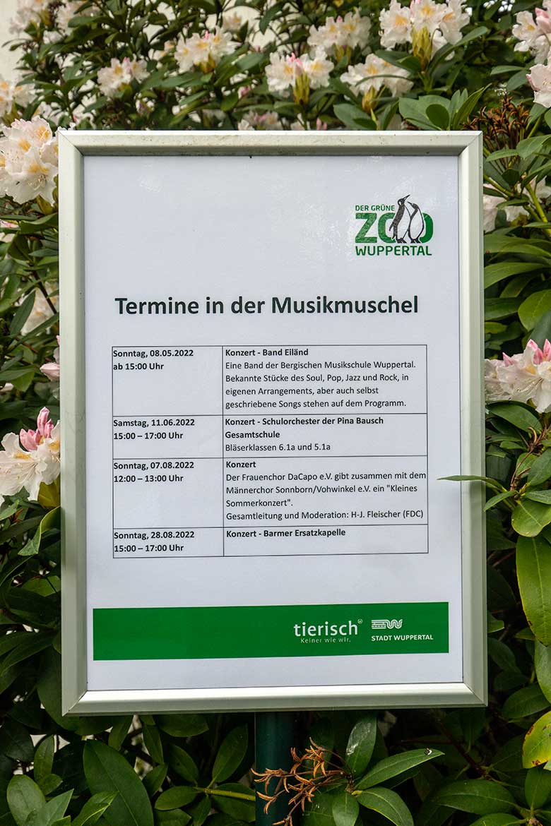 Aushang am 1. Mai 2022 über Termine in der Musikmuschel im Grünen Zoo Wuppertal