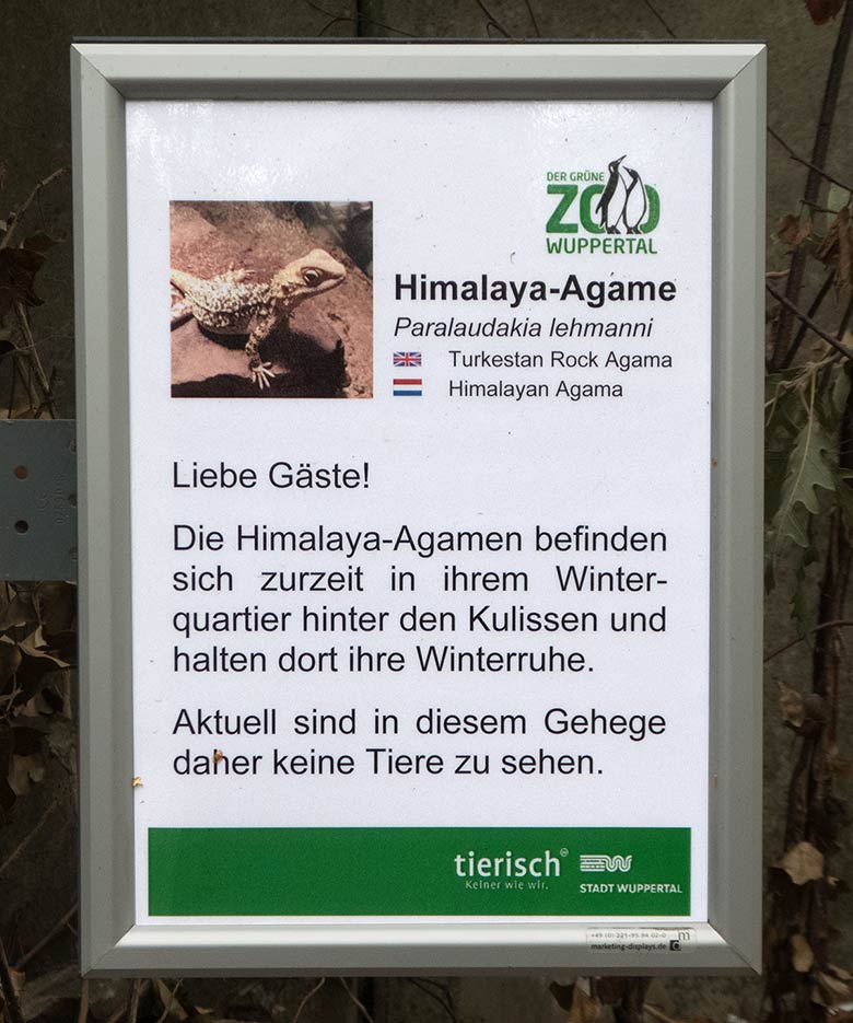 Aushang am Gehege der Himalaya-Agame am 1. November 2018 im Grünen Zoo Wuppertal