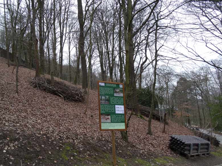 Bauschild Miluanlage am 22. März 2016 im Zoo Wuppertal
