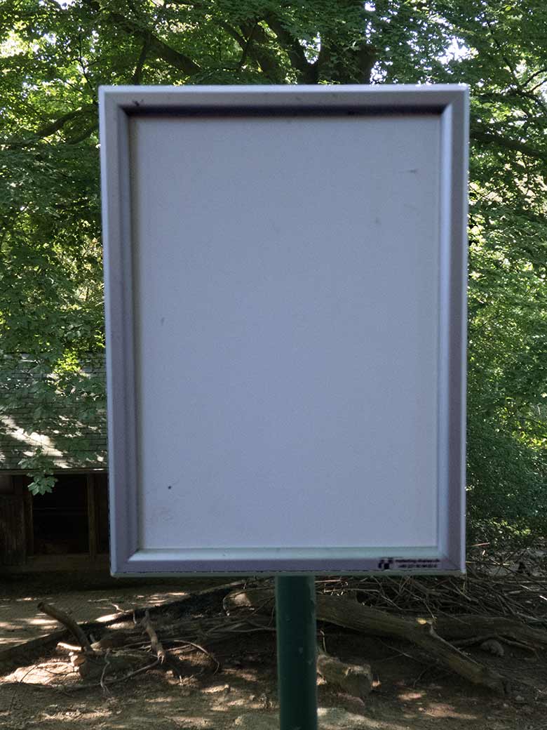 Leeres Schild am 29. Juli 2019 an der unbesetzten alten Milu-Anlage im Zoo Wuppertal