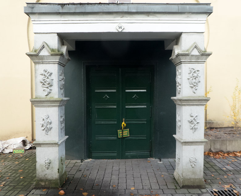 Vorübergehend geschlossener Eingang am Südamerika-Haus am 25. November 2019 im Wuppertaler Zoo