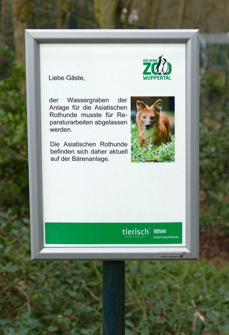 Aushang am 20. März 2021 an der Außenanlage der Asiatischen Rothunde im Grünen Zoo Wuppertal