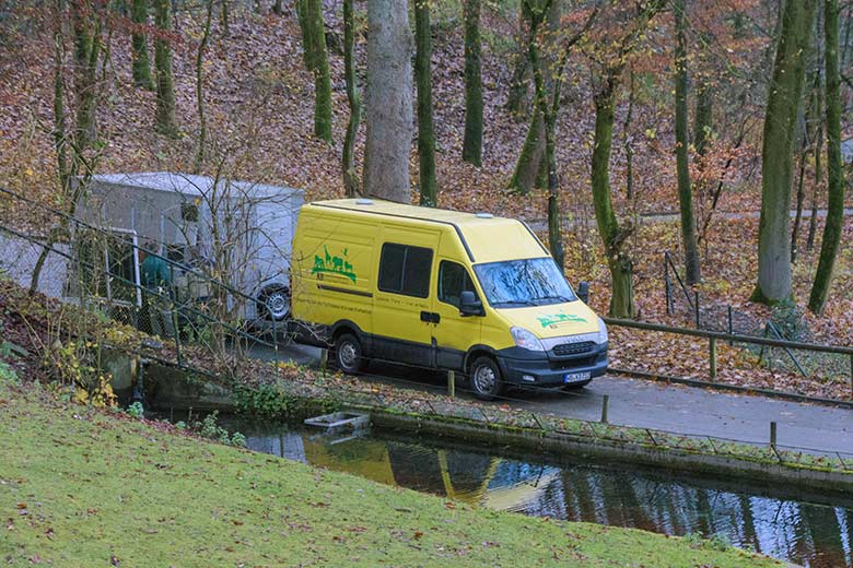 Fahrzeug für den Transport der Kiangs am 29. November 2021 im Zoologischen Garten der Stadt Wuppertal