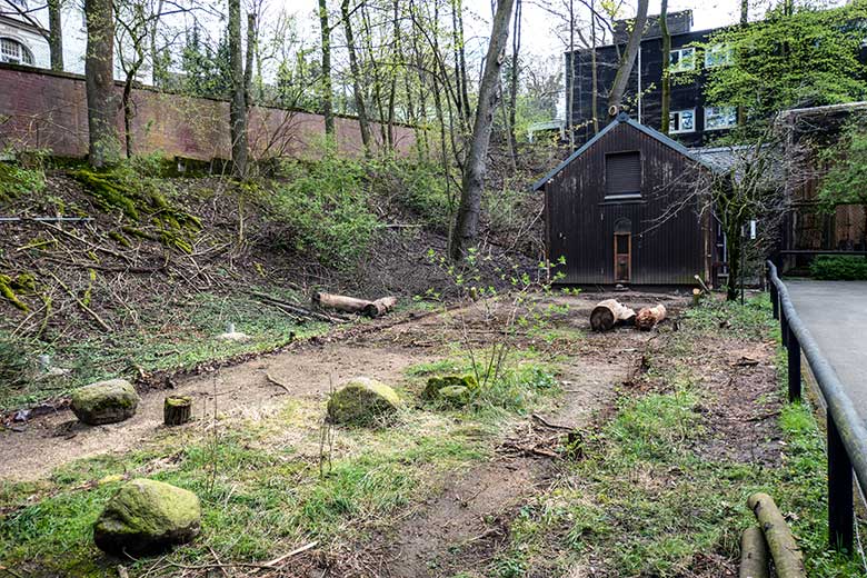 Gelände für den Neubau der linken Außenvoliere am Greifvogel-Haus am 23. April 2023 im Grünen Zoo Wuppertal