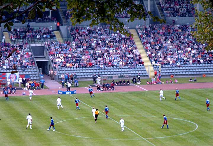 Fußballspiel WSV gegen Preußen Münster im Stadion am Zoo in Wuppertal am 6. September 2003