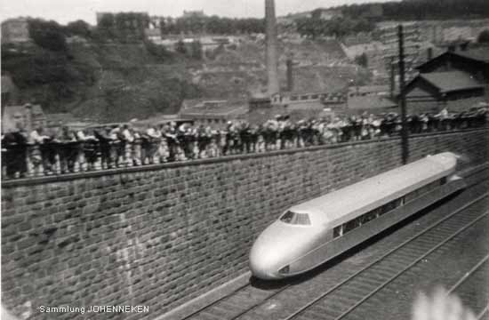 Zeppelin-Zug auf der Strecke zum Zoologischen Garten am 20.06.1931
